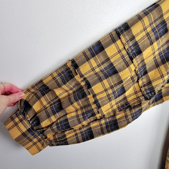 Easel Oversized Plaid Frayed Raw Edge Balloon Sleeve Dress - Picture 12 of 13